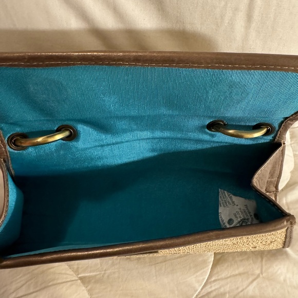 Gorgeous JALDA Clutch - Picture 4 of 4